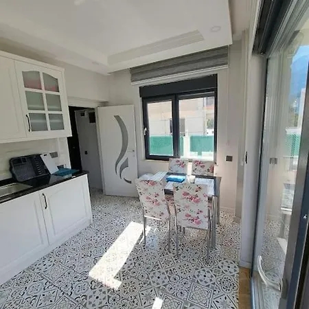 Isra 5 1 Bedroom Private Pool And Garden אנטליה