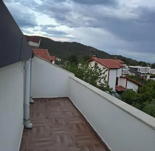 Isra 5 1 Bedroom Private Pool And Garden *