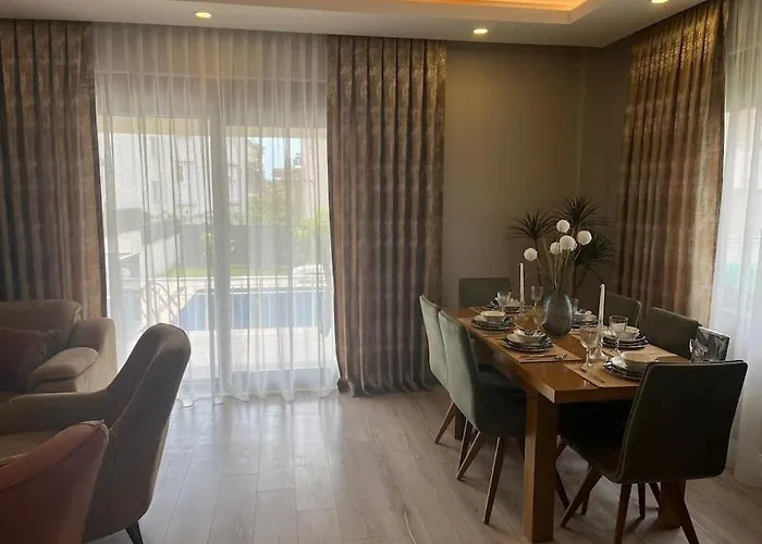 Isra 5 1 Bedroom Private Pool And Garden *