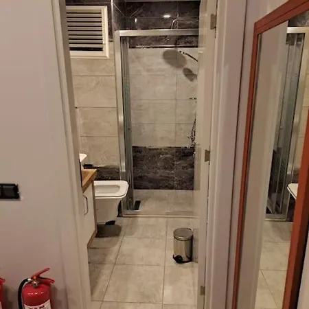 Isra 5 1 Bedroom Private Pool And Garden *